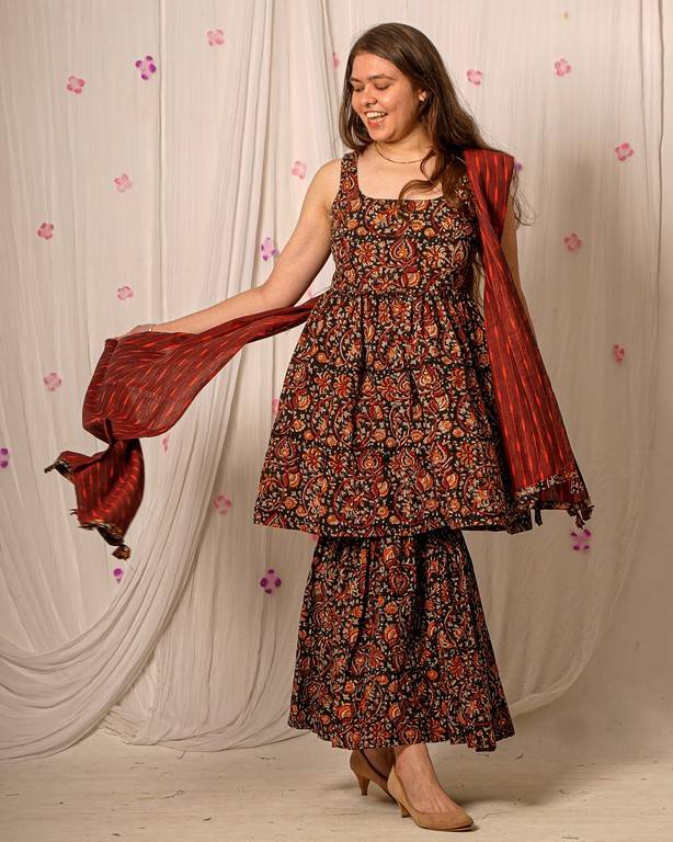 Black Maroon Blast Sharara Nursing Set