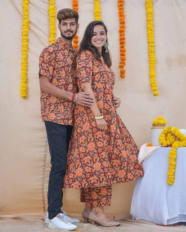 Brick Rose Couple Set