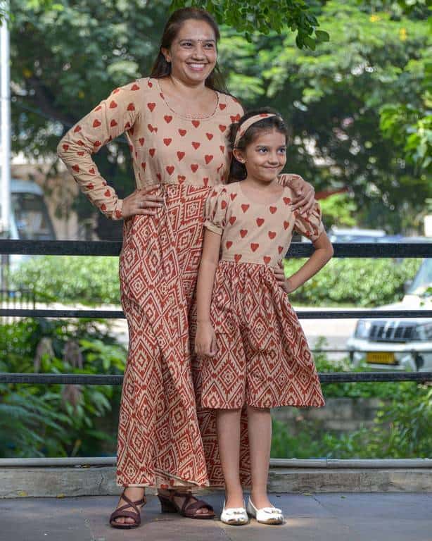 Cinnamon Whirl Mother Daughter Twinning