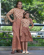 Cinnamon Whirl Mother Daughter Twinning