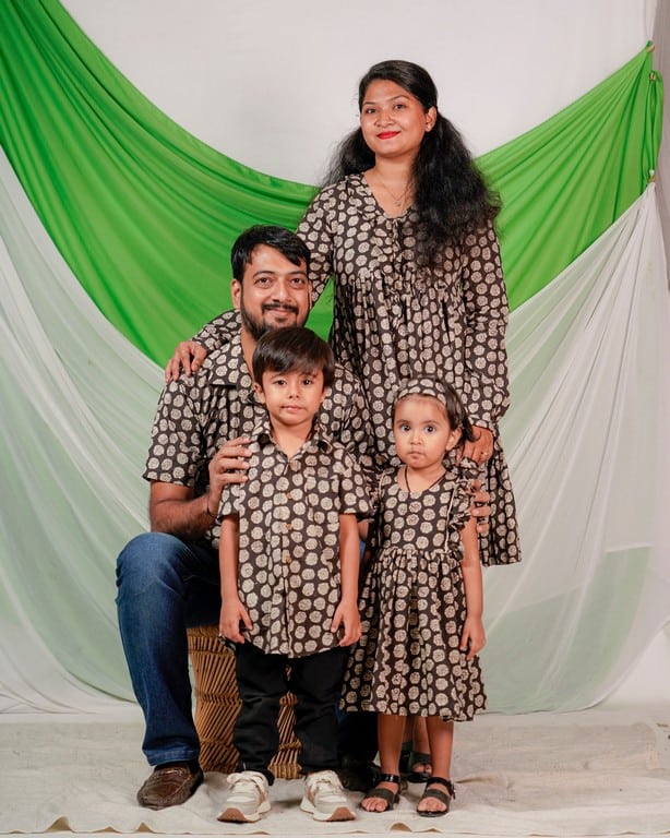 Black Floral Family Set