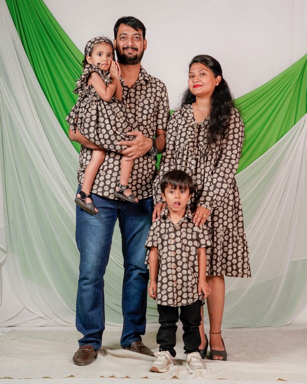 Black Floral Family Set Main image