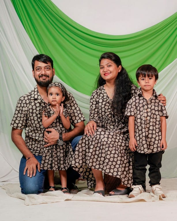 Black Floral Family Set