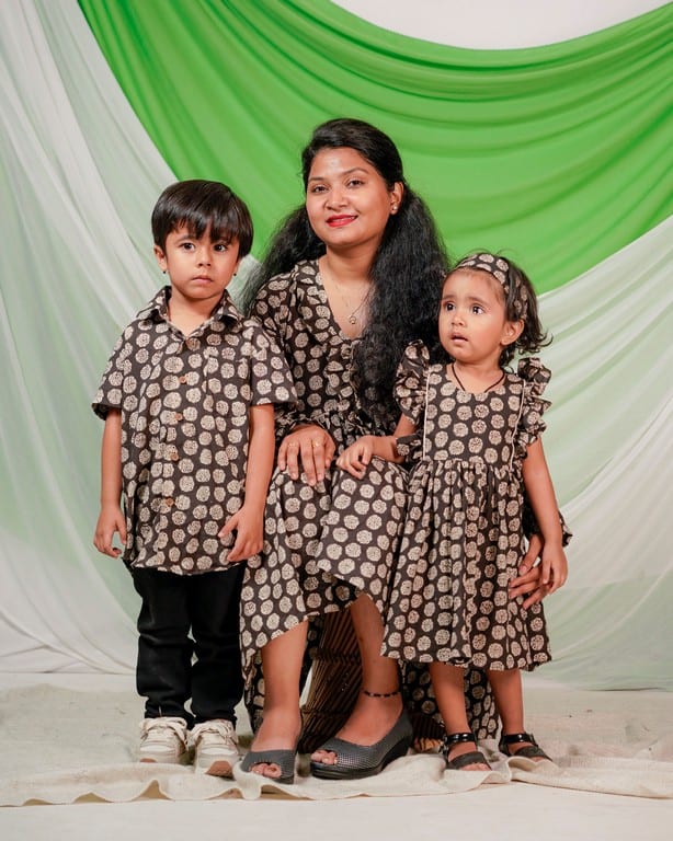 Black Floral Family Set