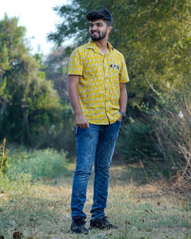 Leafing Yellow Shirt