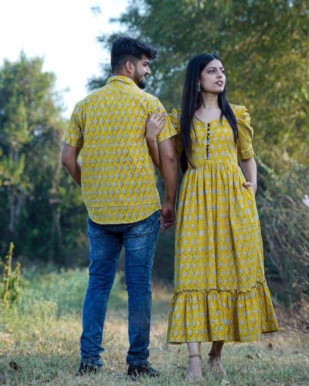 Leafing Yellow Couple Set