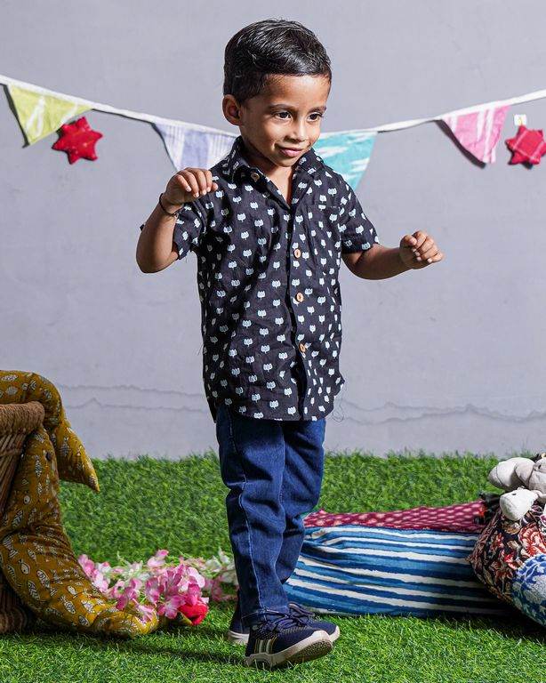 Black Soma Kids Shirt