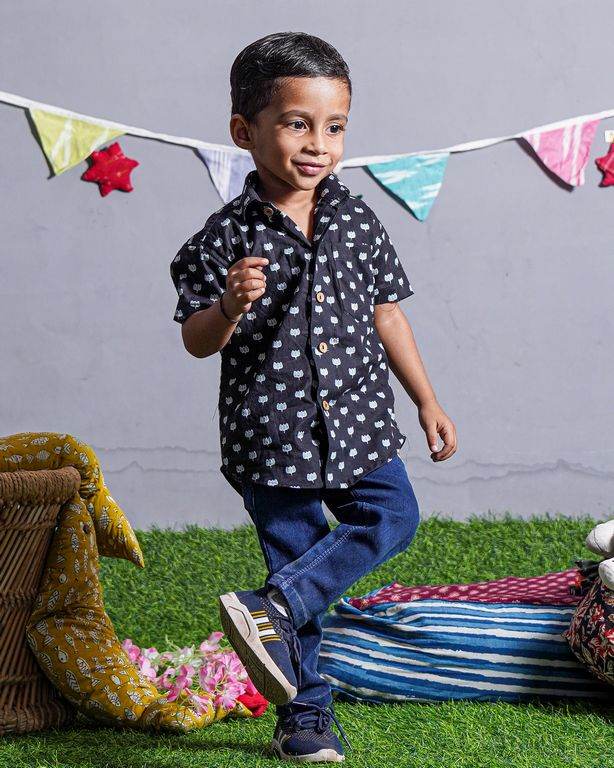 Black Soma Kids Shirt Main image