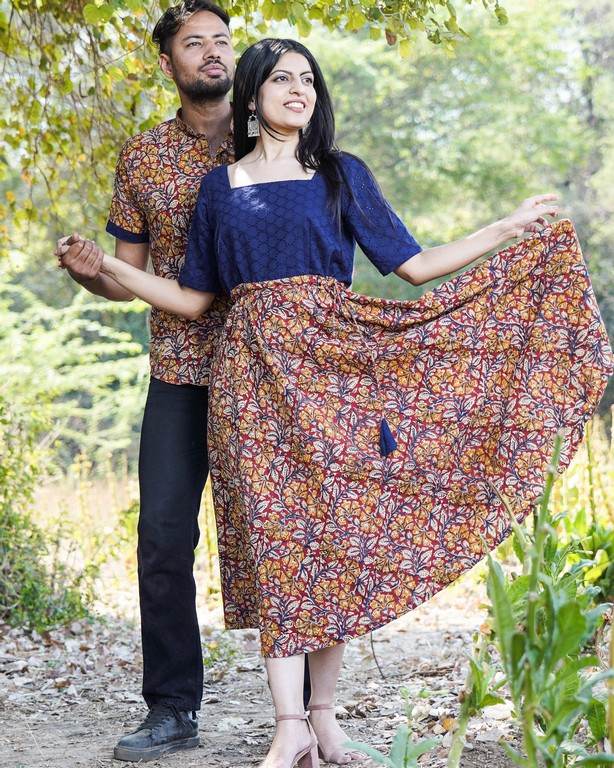 Leafy Wood Blue CutWork Couple Set