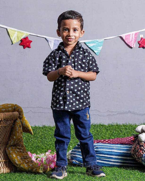 Black Soma Kids Shirt
