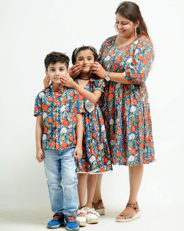 Crimson Blue Floral Short Mother Kids Twinning