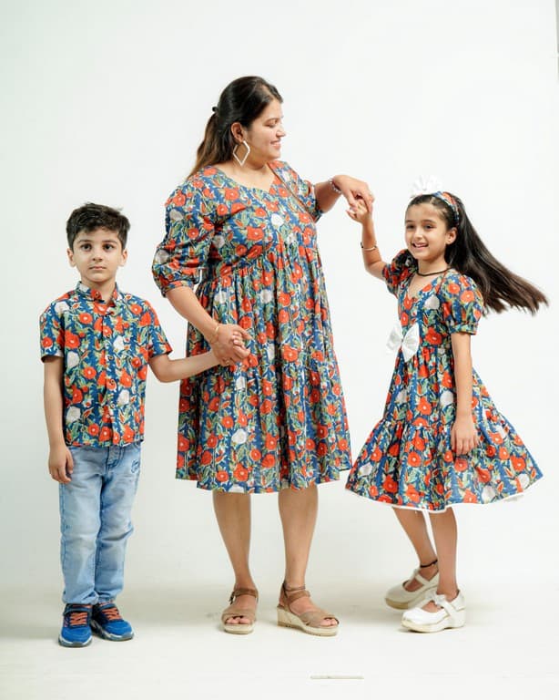 Crimson Blue Floral Short Mother Kids Twinning