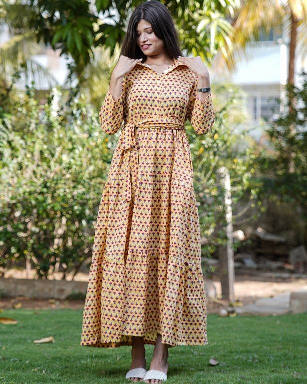 Spring Yellow Tiered Dress Secondary image