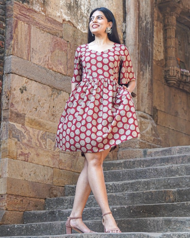 Rosy Vine Short Dress