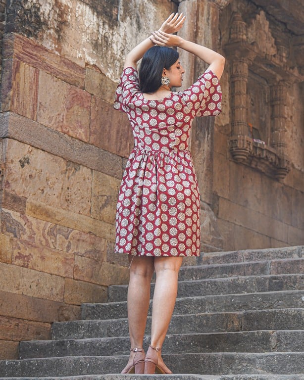 Rosy Vine Short Dress