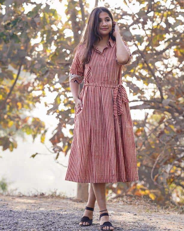 Brick Red Collared Dress with Belt