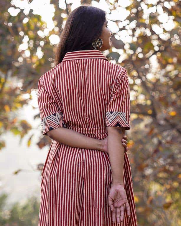 Brick Red Collared Dress with Belt