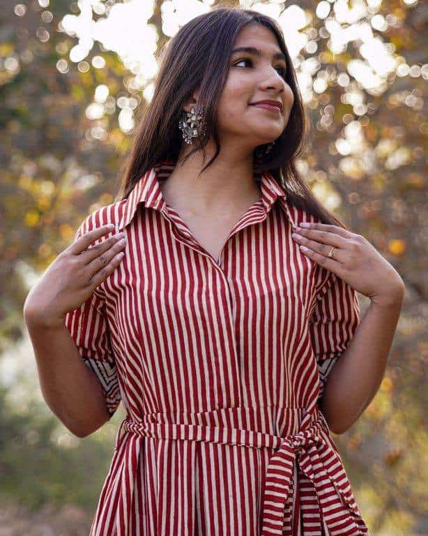 Brick Red Collared Dress with Belt