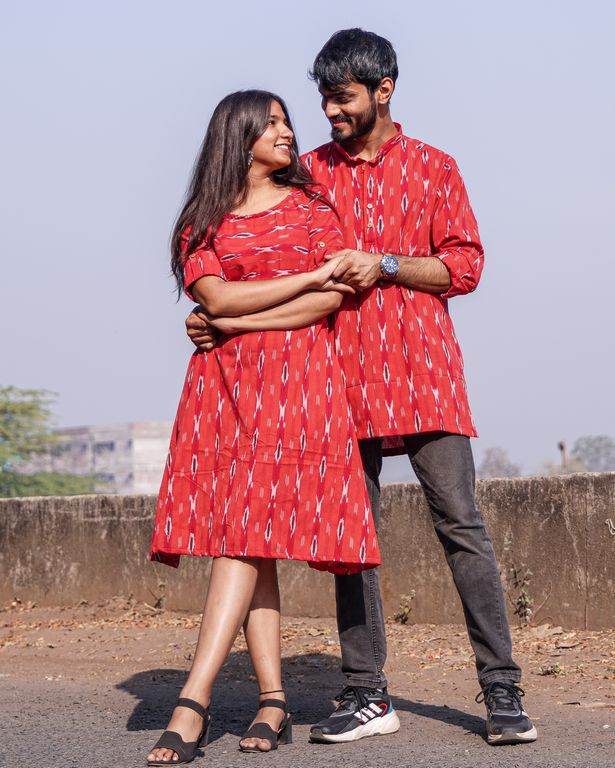 Red Shift Ikat Couple Set Secondary image