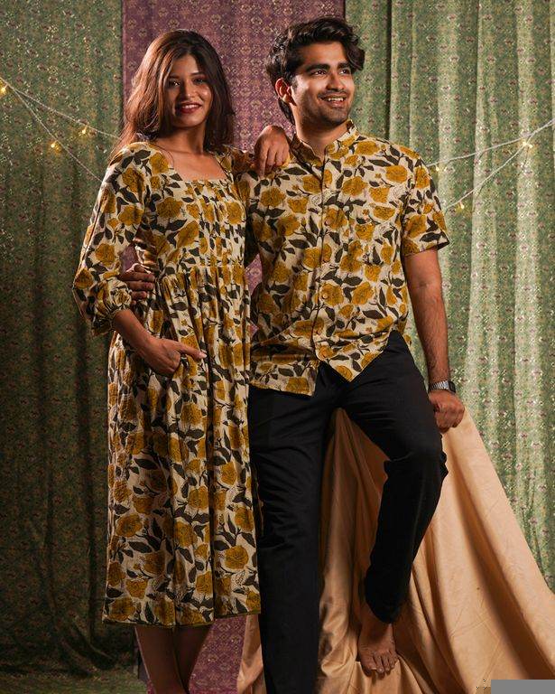 Yellow Cannas Couple Set