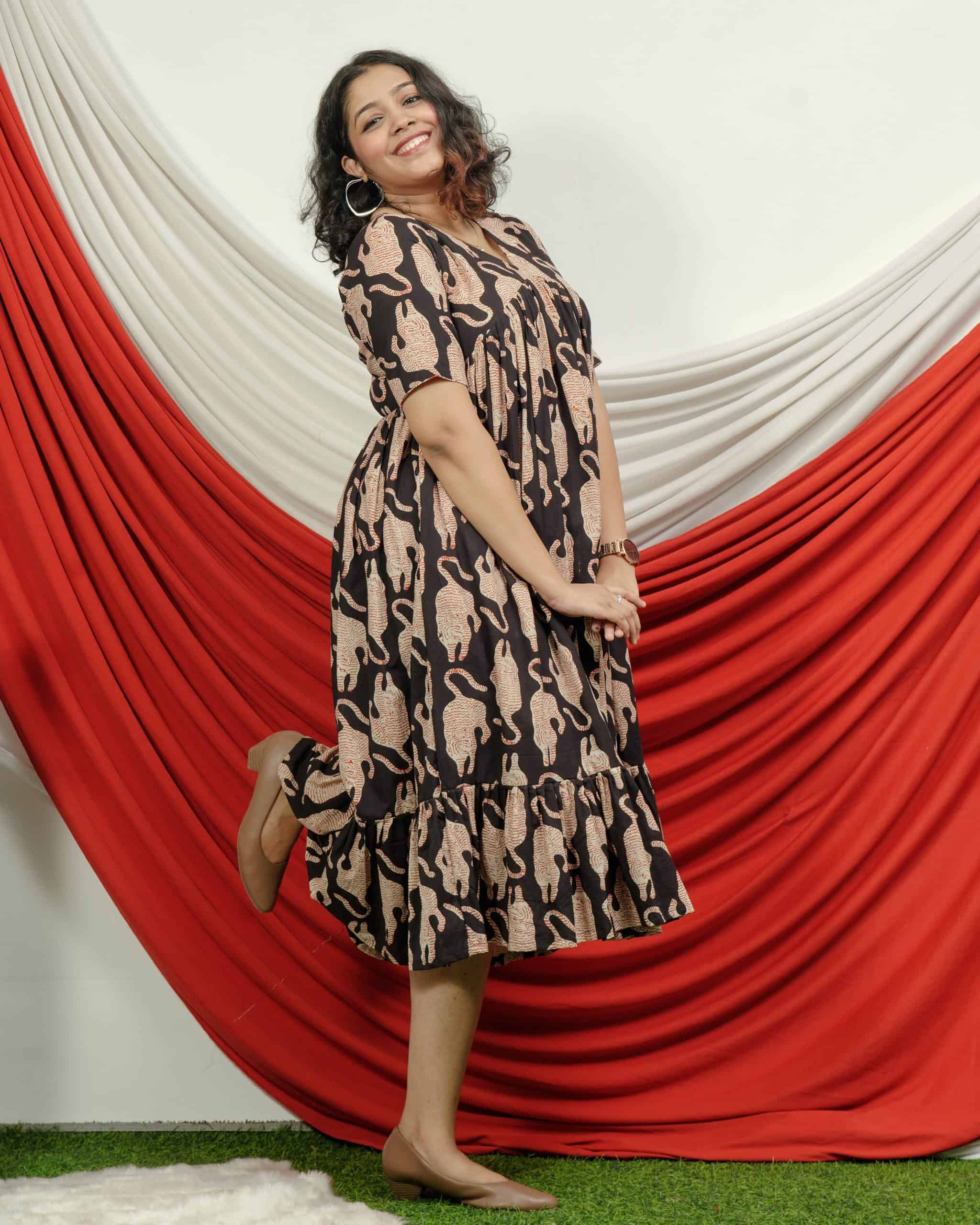 Black Lisa Midi Dress