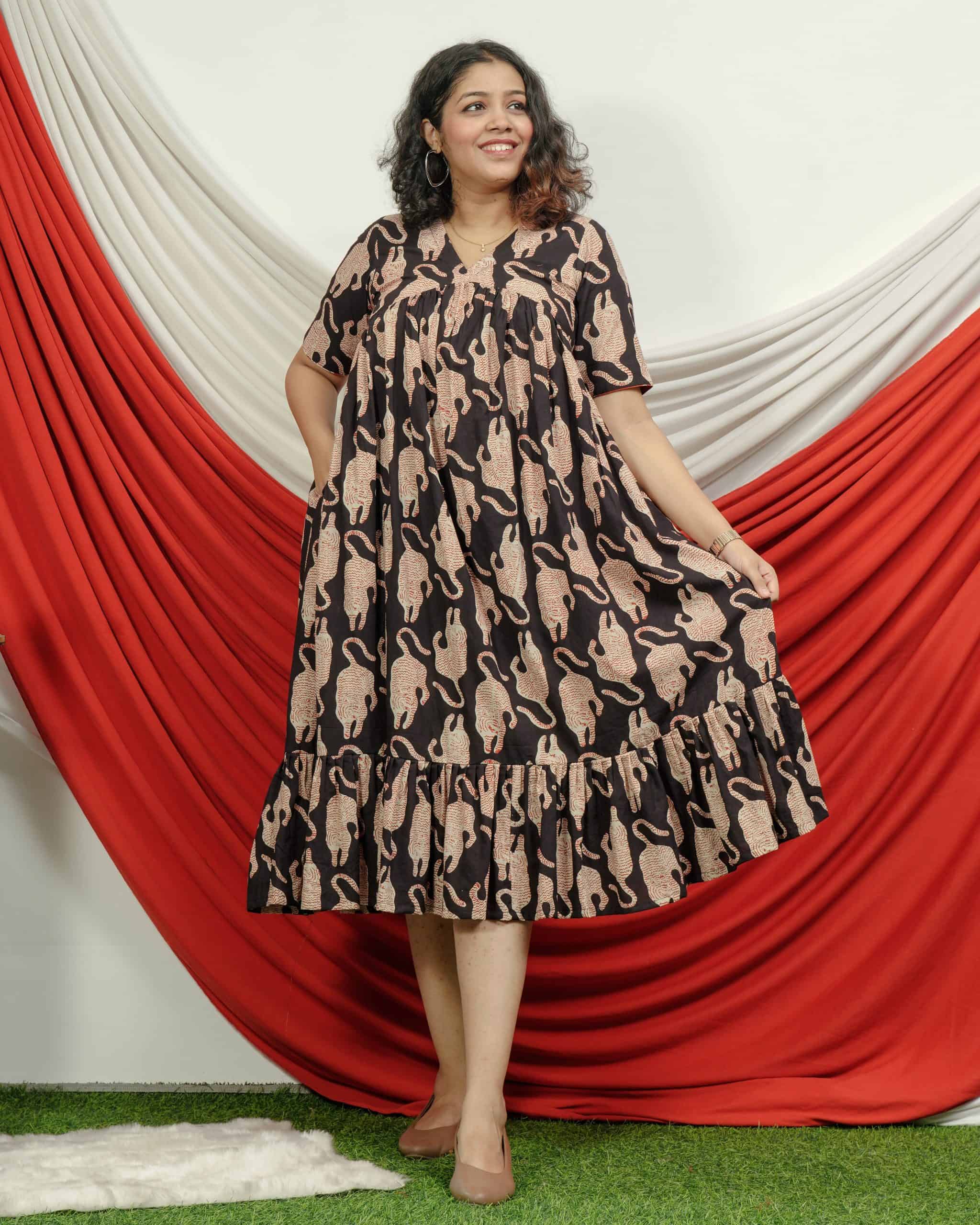 Black Lisa Midi Dress Main image