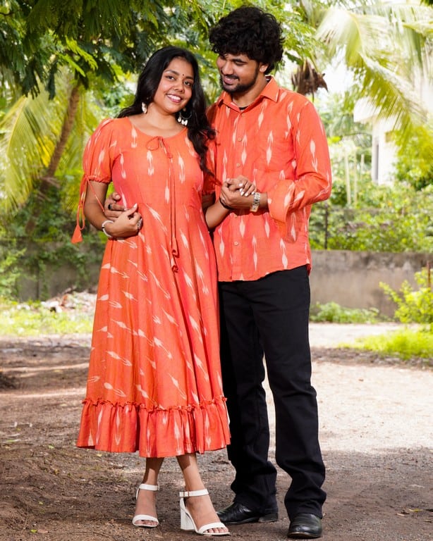 Tangy Orange Frill Ikat Family Set Main image