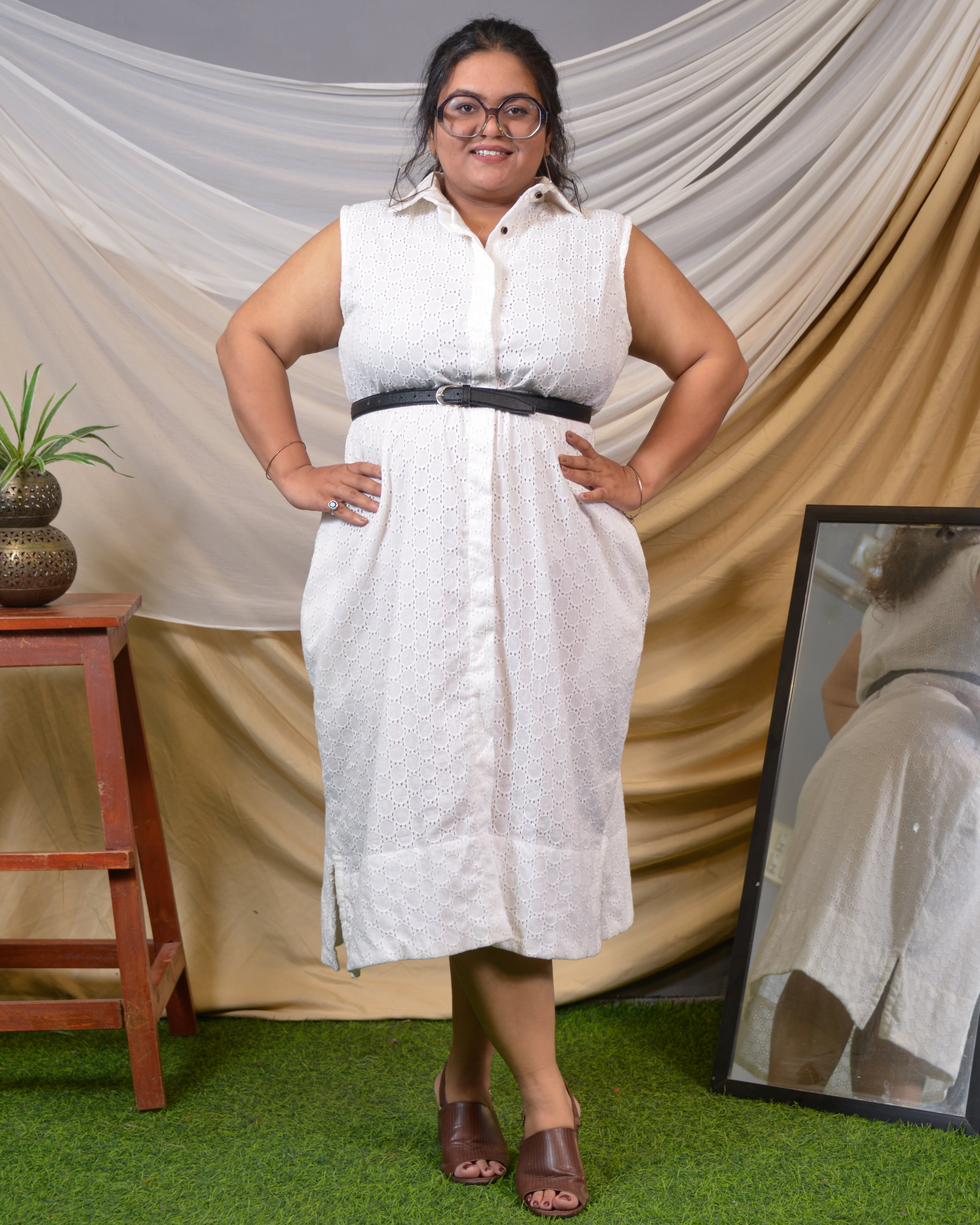 White Cutwork Collared Plus Size Dress Main image