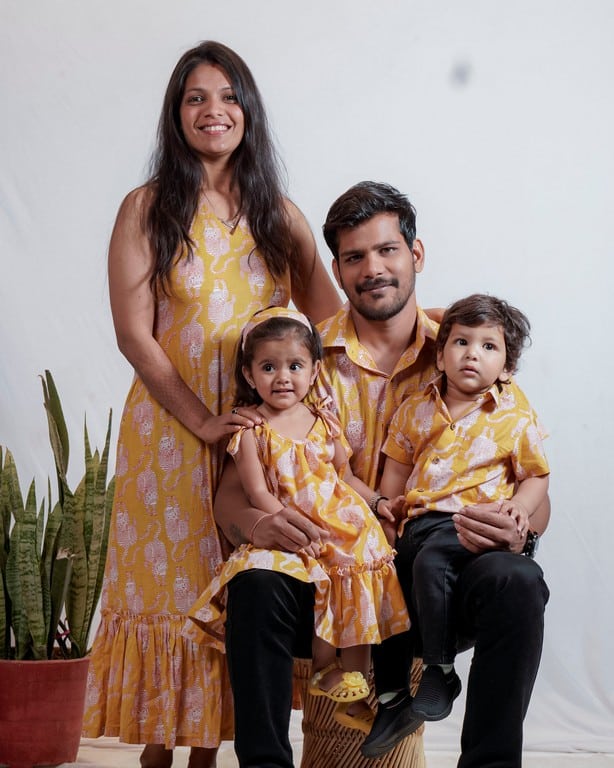 Yellow Kitty Long Frill Family Set