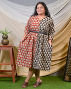Rosy Noir Vine Plus Size Dress
