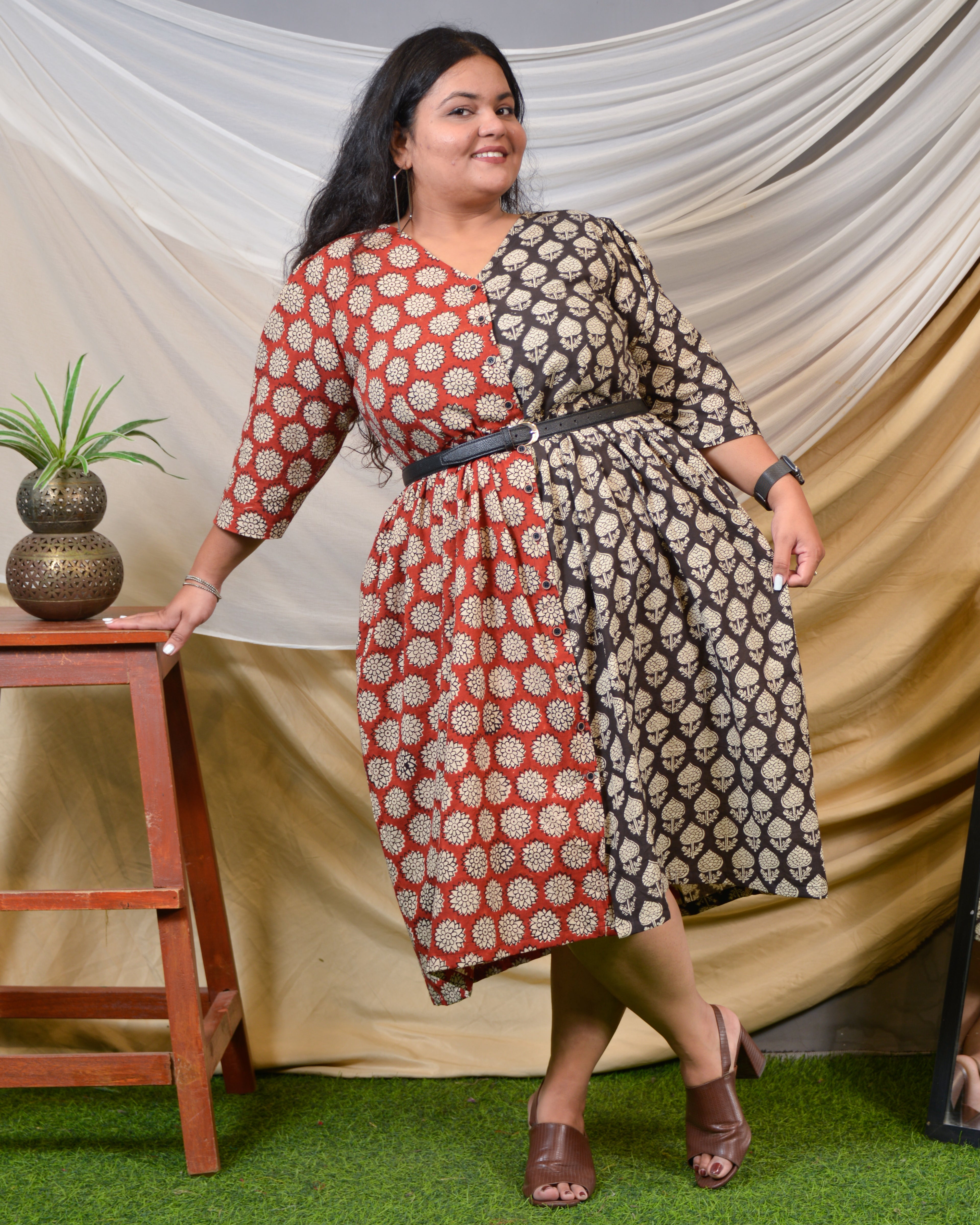 Rosy Noir Vine Plus Size Dress