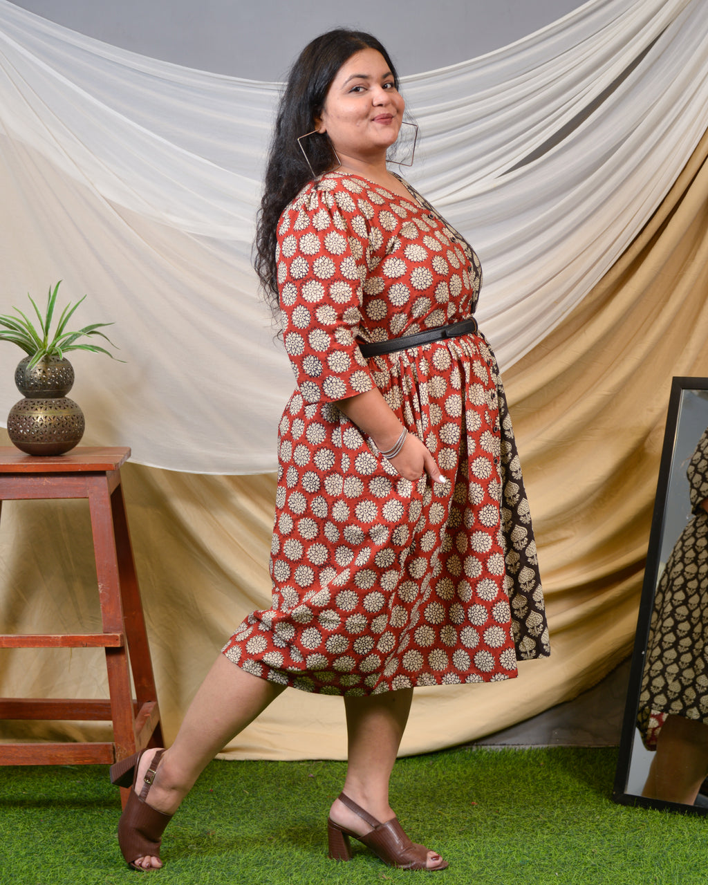 Rosy Noir Vine Plus Size Dress
