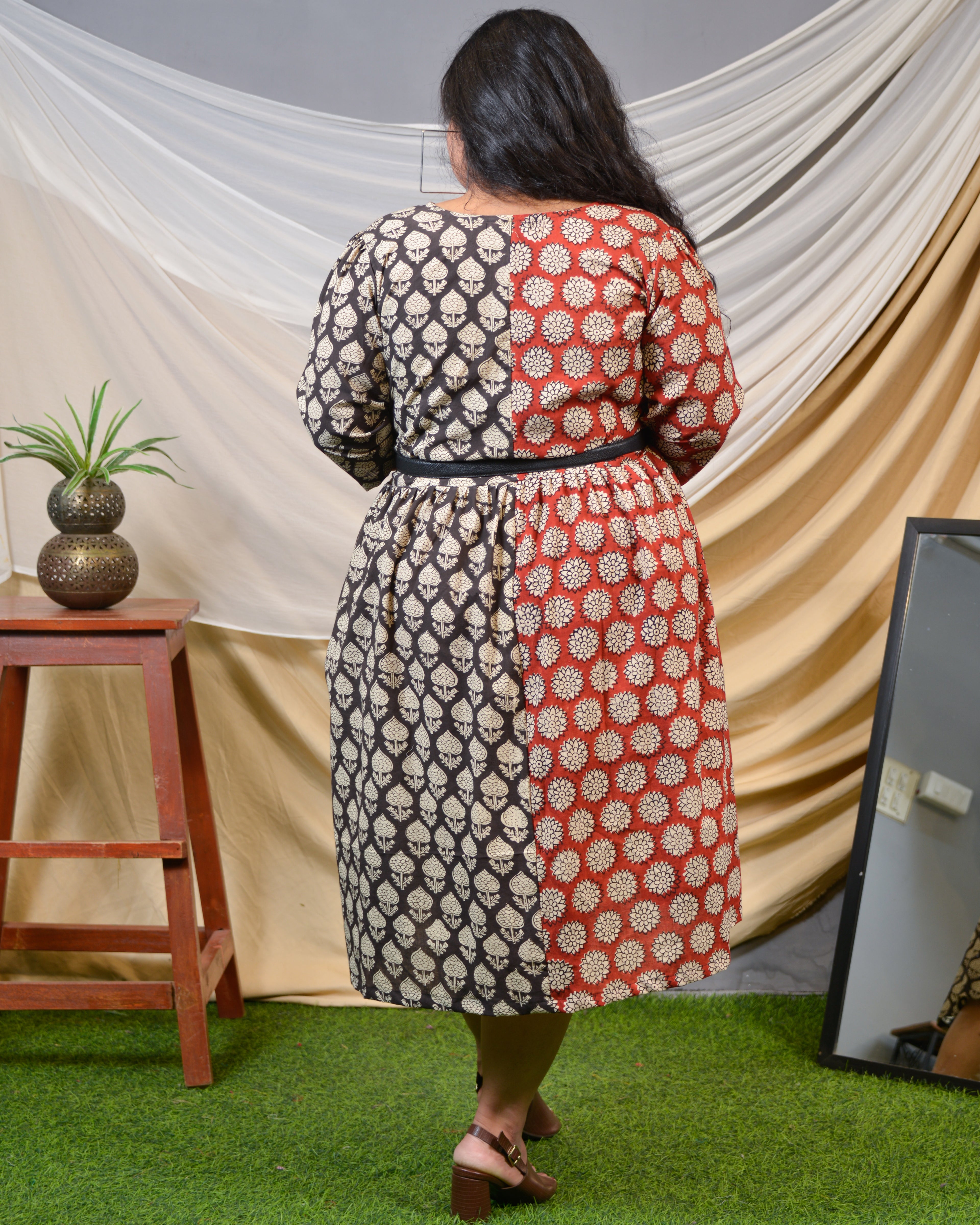 Rosy Noir Vine Plus Size Dress