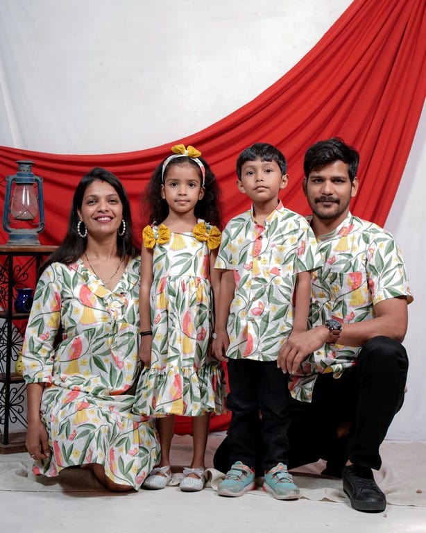 White Bird Short Family Set