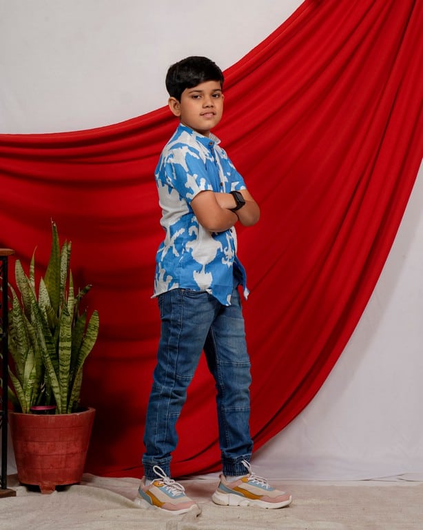 Blue Lisa Kids Shirt Secondary image