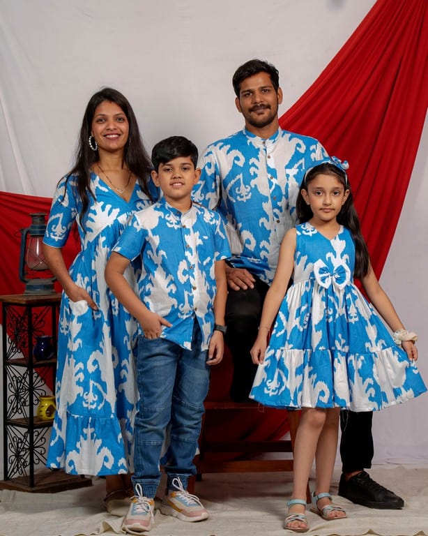 Blue Lisa Family Set