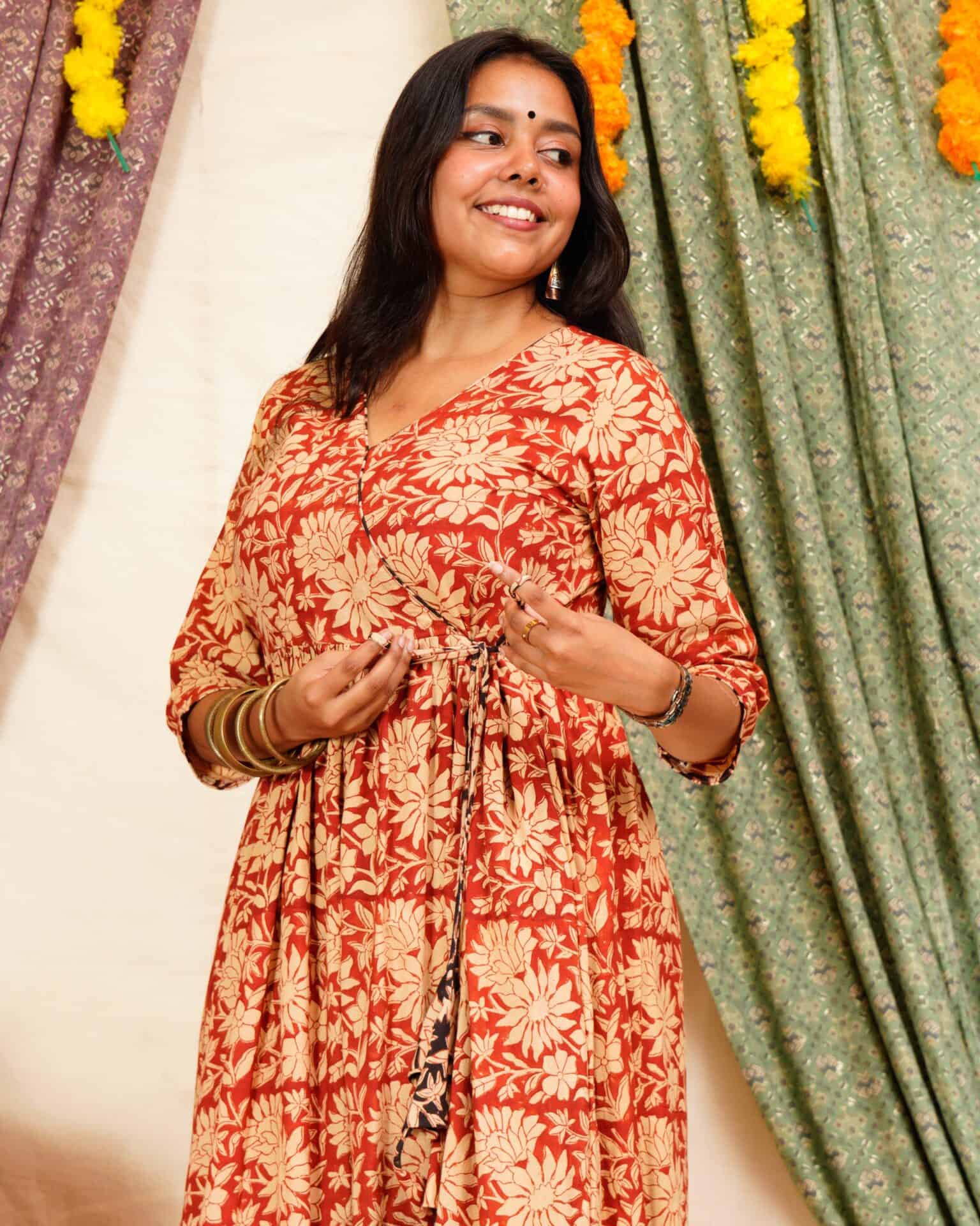 Queen Red Floral Angrakha Maternity Dress Set