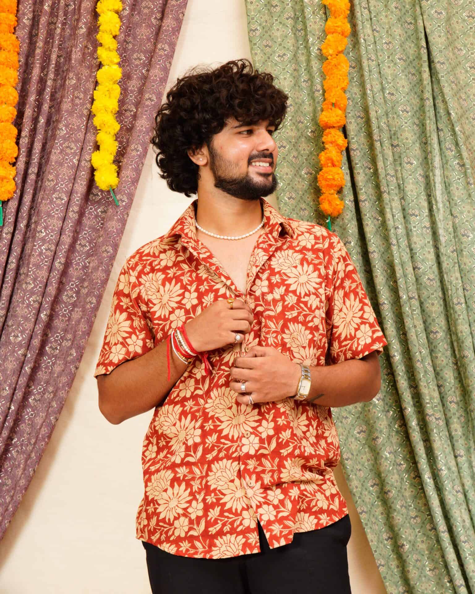 Queen Red Floral Shirt
