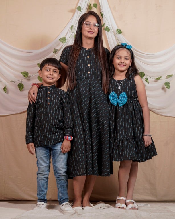 Ocean Black Glorious Mom Kids Twinning