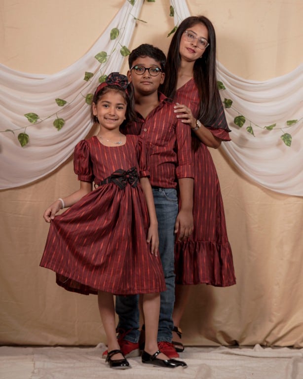 Beetroot Diverting Threads Mother Kids Twinning