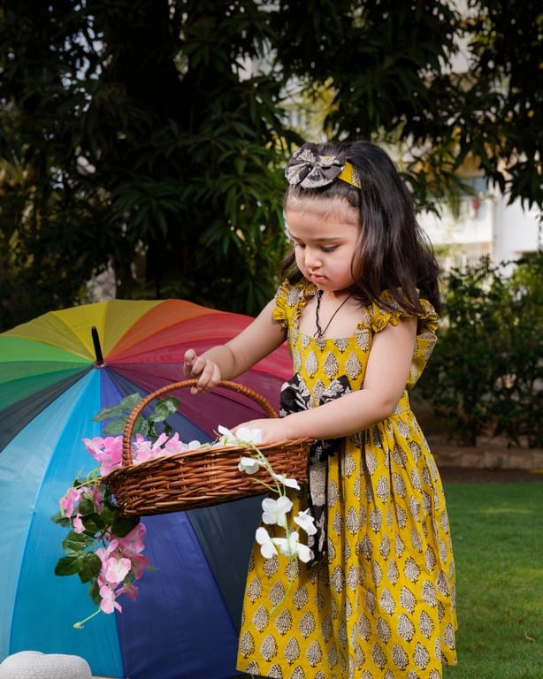 Leafing yellow Kid Dress