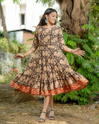 Queen black frill Dress