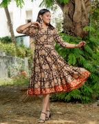 Queen black frill Dress
