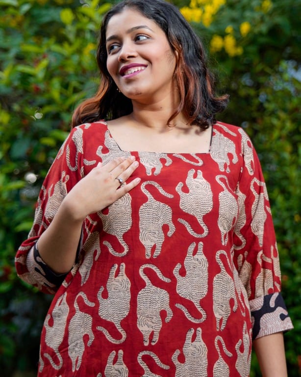 Red Kitty Puff Sleeves Shift Maternity Dress
