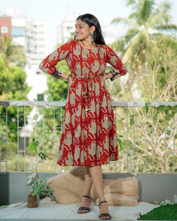 Red Kitty Shoal Dress Secondary image