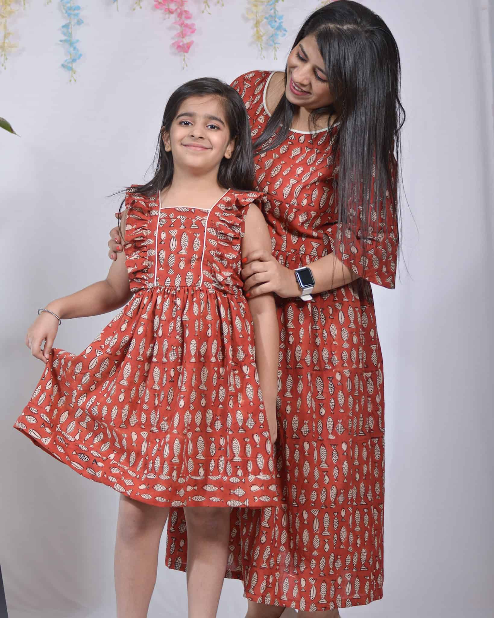Fish Red Mother Daughter Twining