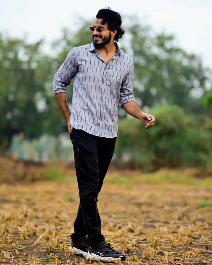 Groovy/Gaura Grey Shirt