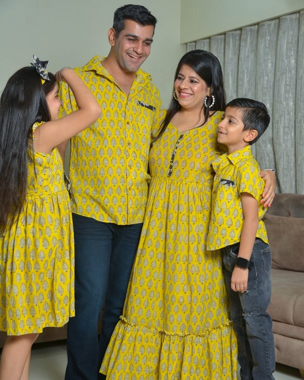Leafing Yellow Family Set