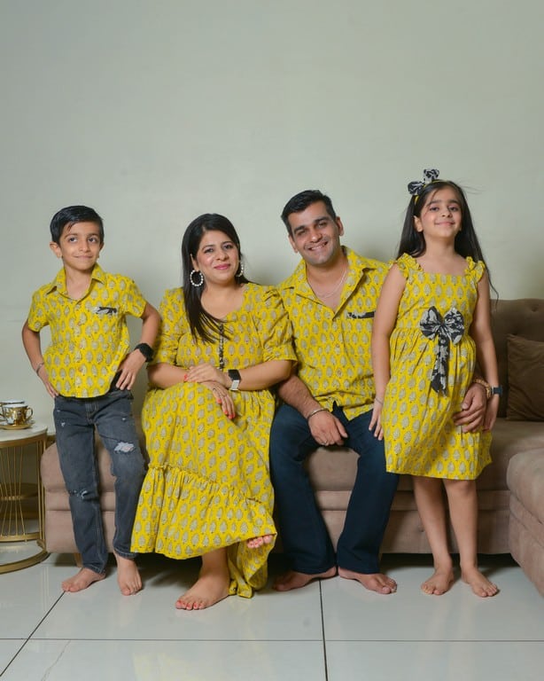 Leafing Yellow Family Set