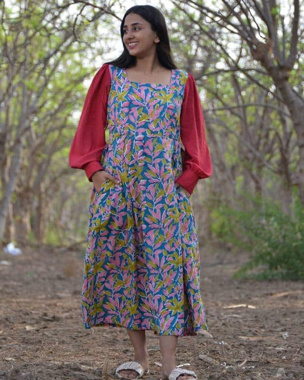 Tulip Vine Puffed Sleeve Nursing Dress